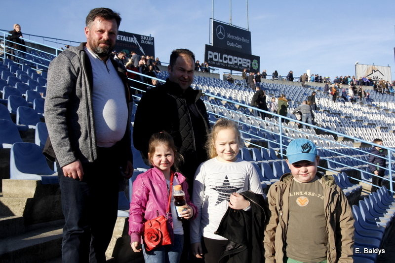 Kibice na sparingu z Grudziądzem (dużo zdjęć)