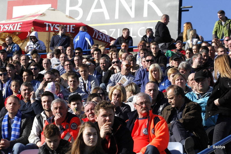 Kibice na sparingu z Grudziądzem (dużo zdjęć)