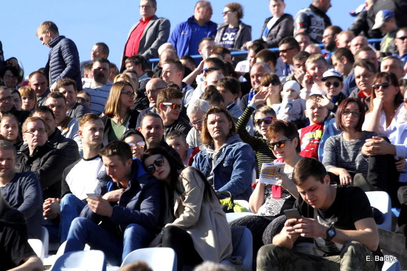 Kibice na sparingu z Grudziądzem (dużo zdjęć)