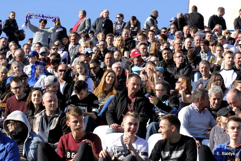 Kibice na sparingu z Grudziądzem (dużo zdjęć)