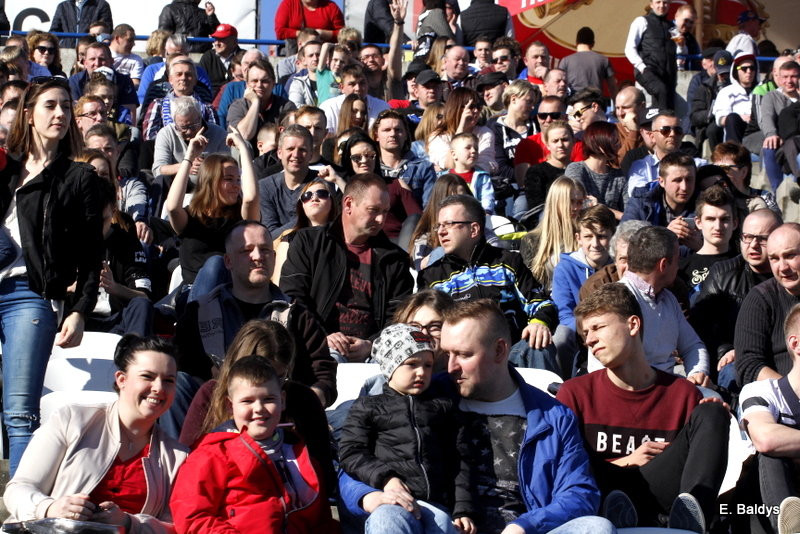 Kibice na sparingu z Grudziądzem (dużo zdjęć)