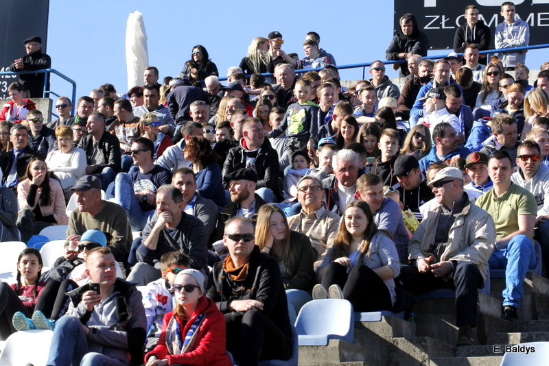 Kibice na sparingu z Grudziądzem (dużo zdjęć)