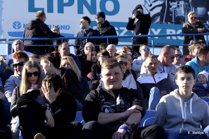 Kibice na sparingu z Grudziądzem (dużo zdjęć)