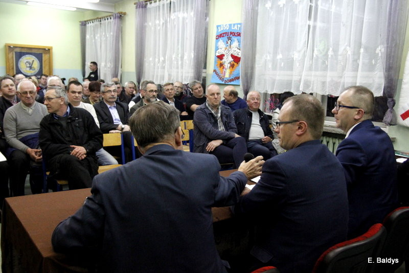 Miasto chce przejąć zbiornik w Zaborowie (zdjęcia)