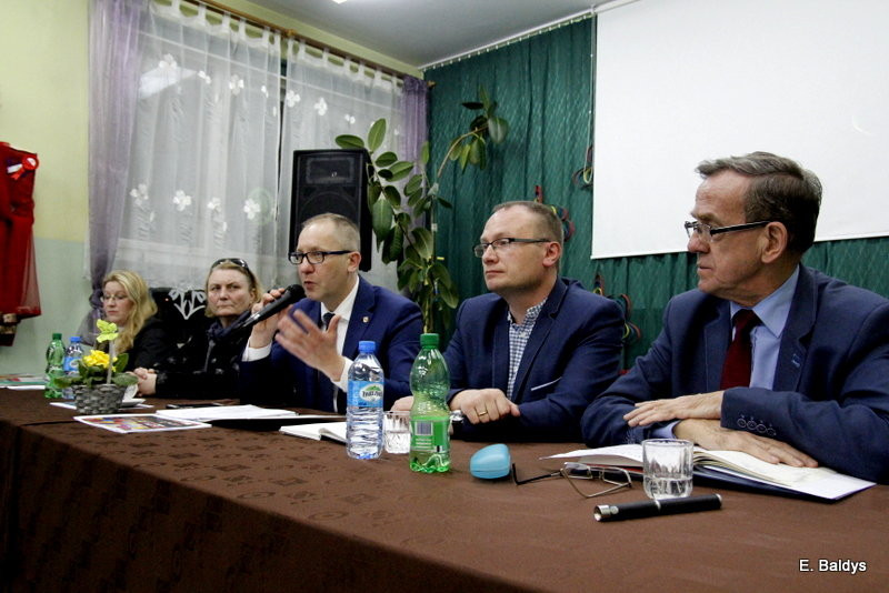 Miasto chce przejąć zbiornik w Zaborowie (zdjęcia)