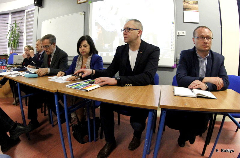 Inwestycje na Gronowie. Nowy skwer (zdjęcia)