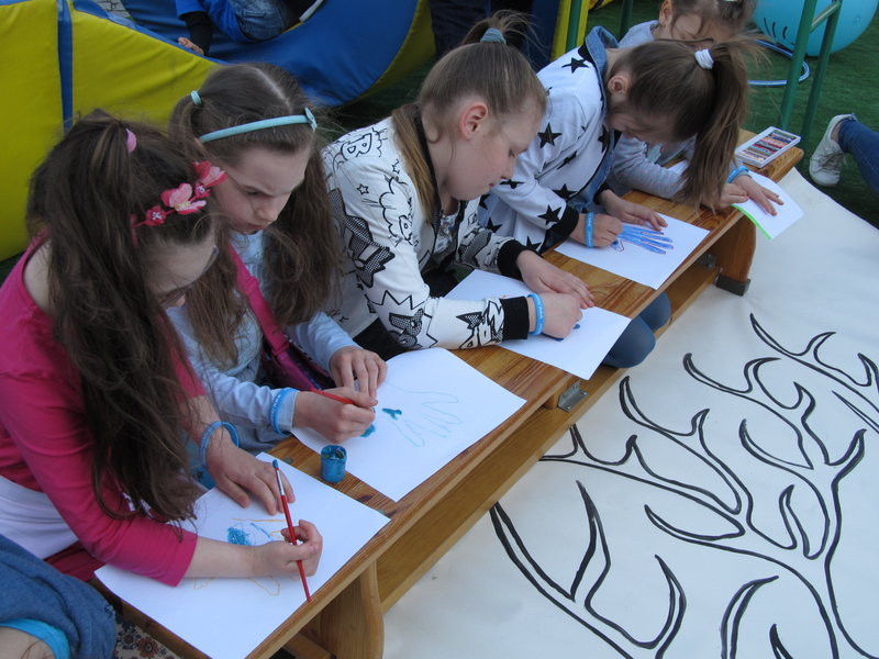 Niebieski dzień dla autyzmu (zdjęcia)