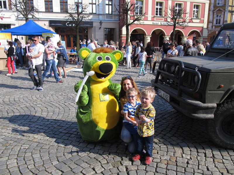 Niebieski dzień dla autyzmu (zdjęcia)