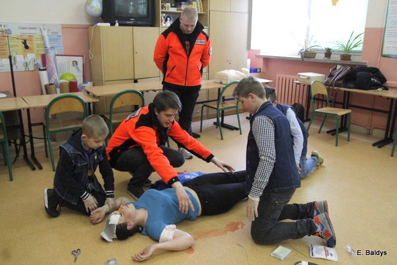 Ratujemy i uczymy ratować (zdjęcia)