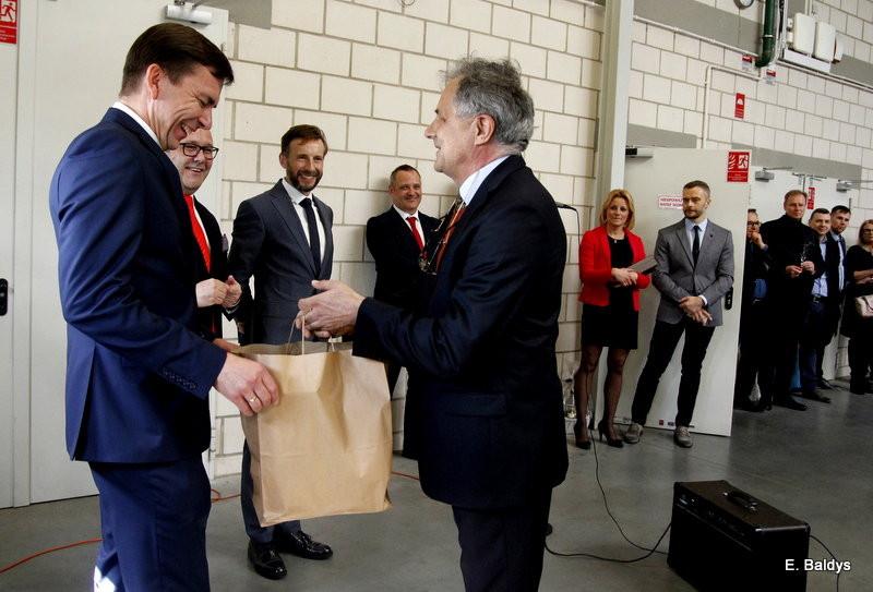 Nowa fabryka otwarta (zdjęcia)