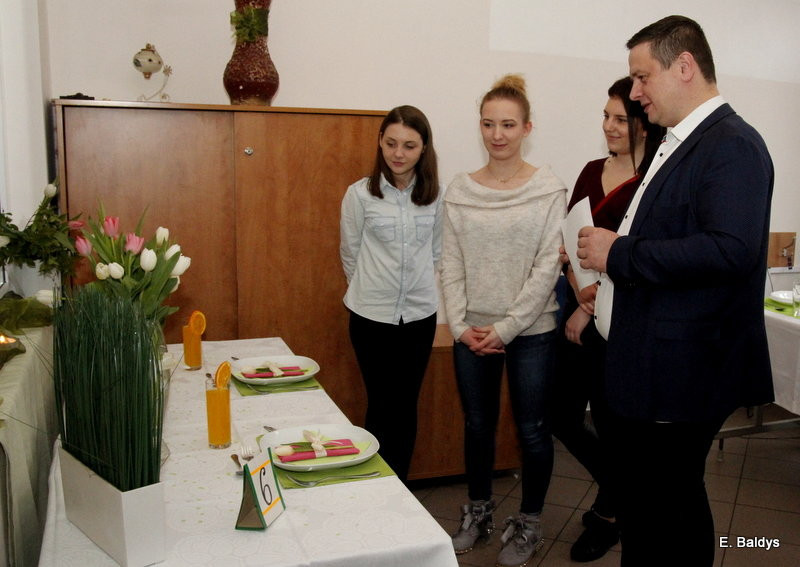 Jak piękne nakryć stół (zdjęcia)