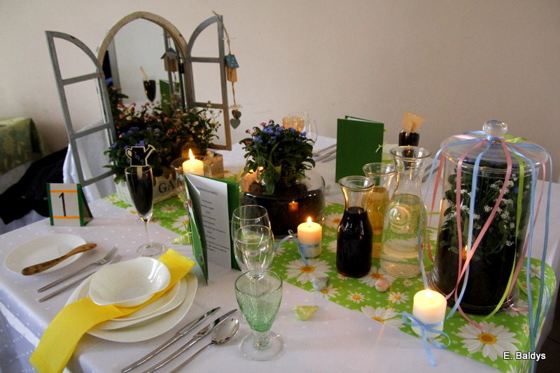 Jak piękne nakryć stół (zdjęcia)