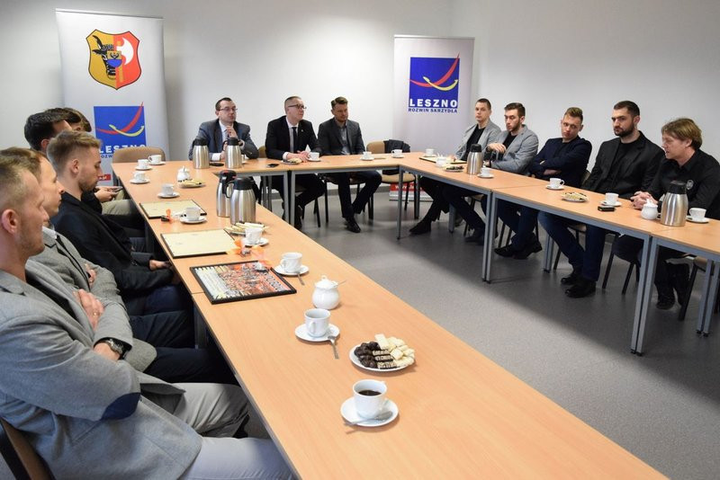 Gratulacje dla siatkarzy (zdjęcia)