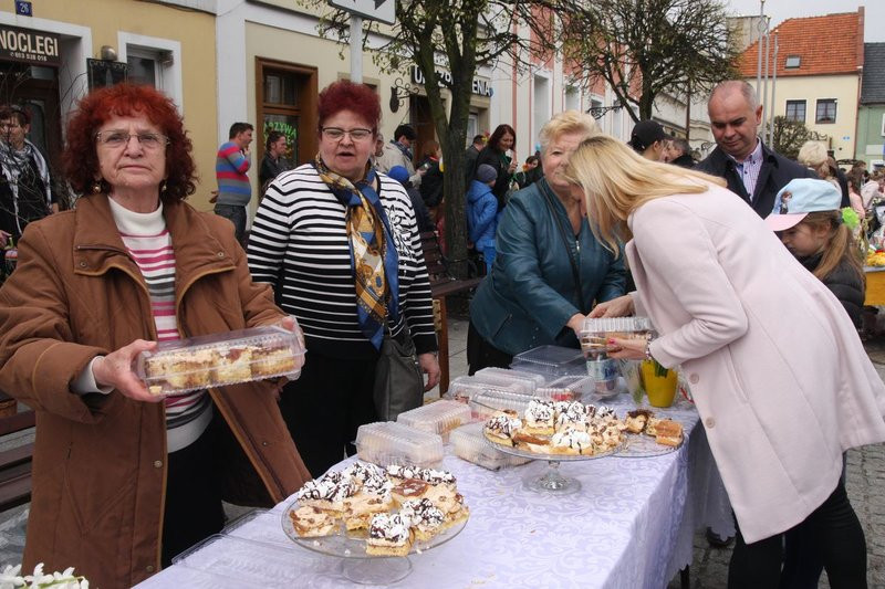Wielkanocny jarmark w Rydzynie (zdjęcia)