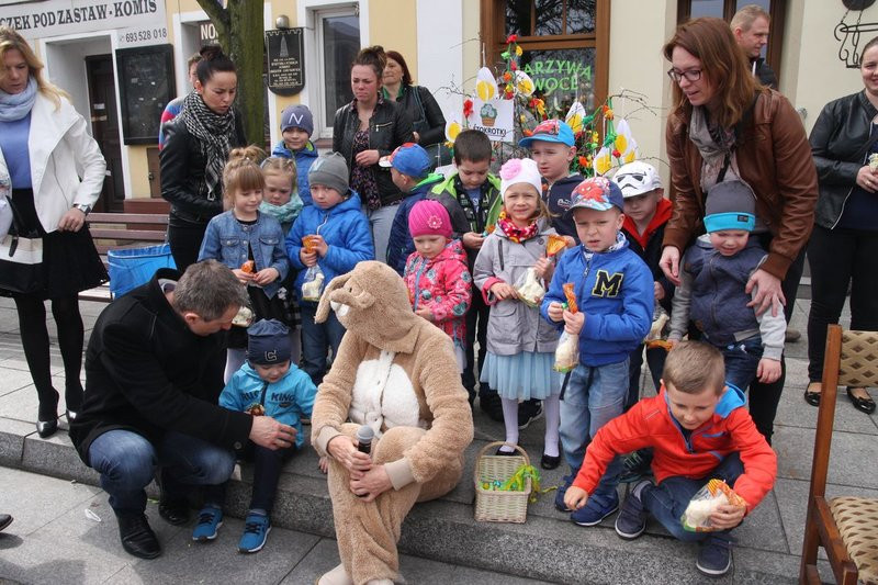 Wielkanocny jarmark w Rydzynie (zdjęcia)