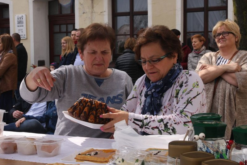 Wielkanocny jarmark w Rydzynie (zdjęcia)