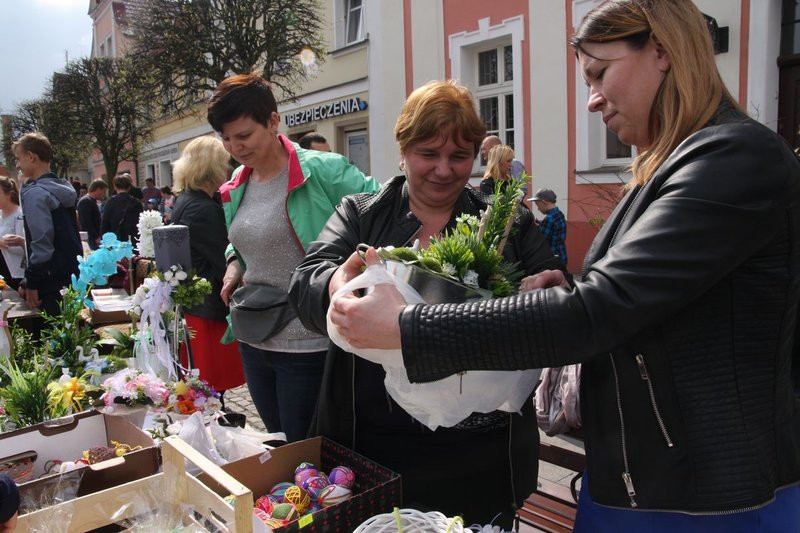 Wielkanocny jarmark w Rydzynie (zdjęcia)