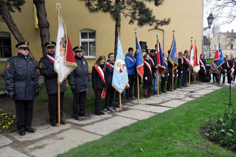 Uczcili ofiary zbrodni katyńskiej (dźwięk, wideo, zdjęcia)