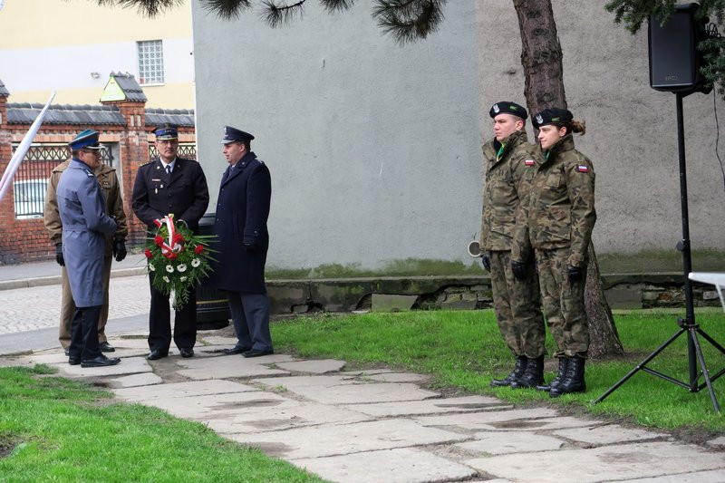 Uczcili ofiary zbrodni katyńskiej (dźwięk, wideo, zdjęcia)