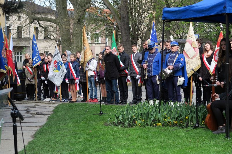 Uczcili ofiary zbrodni katyńskiej (dźwięk, wideo, zdjęcia)