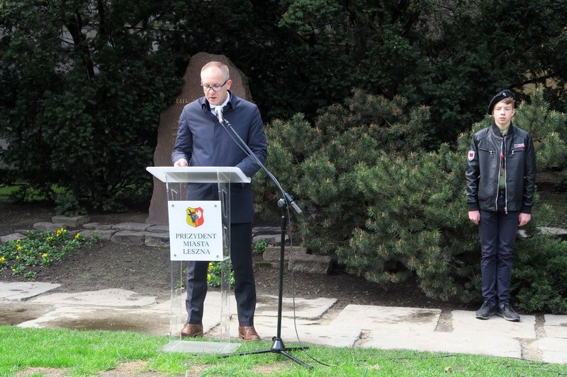 Uczcili ofiary zbrodni katyńskiej (dźwięk, wideo, zdjęcia)