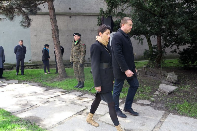 Uczcili ofiary zbrodni katyńskiej (dźwięk, wideo, zdjęcia)