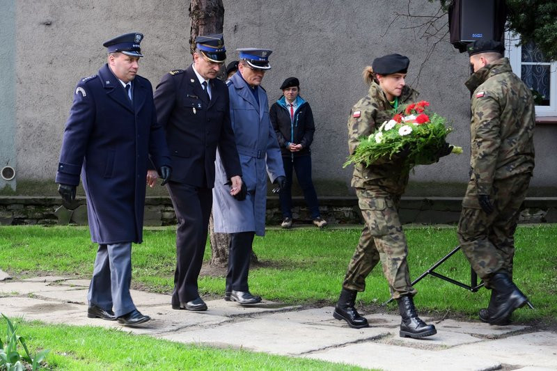 Uczcili ofiary zbrodni katyńskiej (dźwięk, wideo, zdjęcia)