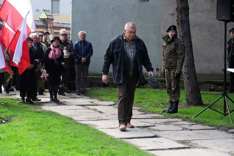 Uczcili ofiary zbrodni katyńskiej (dźwięk, wideo, zdjęcia)
