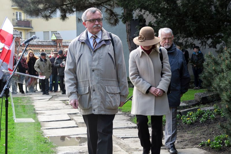 Uczcili ofiary zbrodni katyńskiej (dźwięk, wideo, zdjęcia)