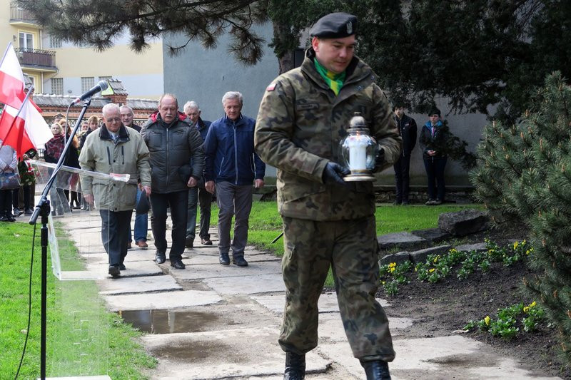 Uczcili ofiary zbrodni katyńskiej (dźwięk, wideo, zdjęcia)