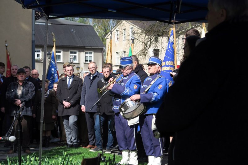 Uczcili ofiary zbrodni katyńskiej (dźwięk, wideo, zdjęcia)