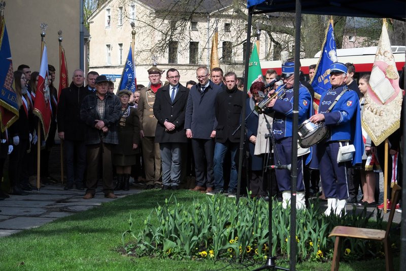 Uczcili ofiary zbrodni katyńskiej (dźwięk, wideo, zdjęcia)