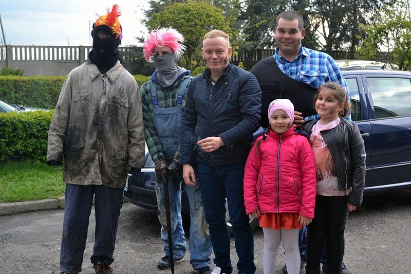 Brylewo opanowali przebierańcy (zdjęcia)