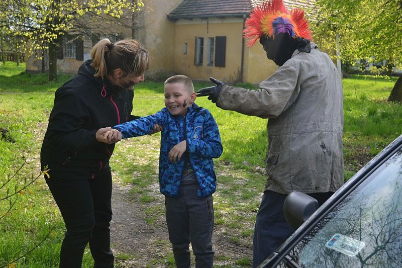 Brylewo opanowali przebierańcy (zdjęcia)