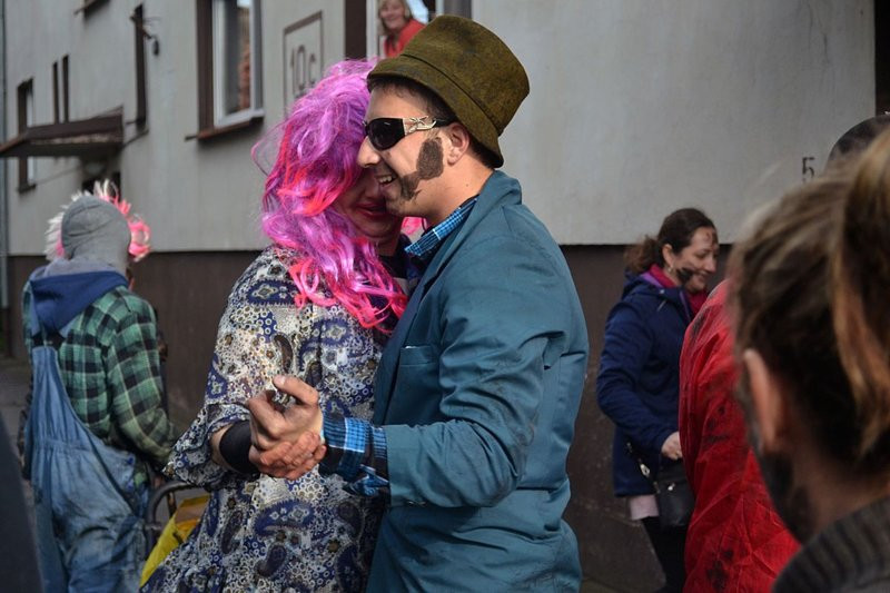 Brylewo opanowali przebierańcy (zdjęcia)