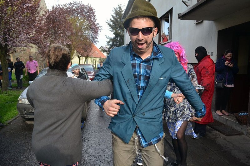 Brylewo opanowali przebierańcy (zdjęcia)