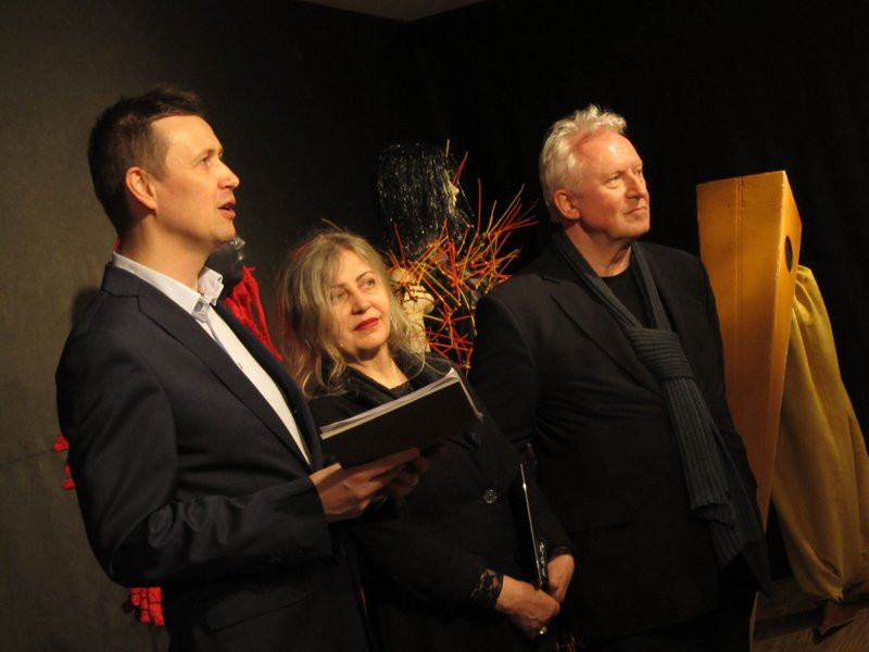 Do przymiarki kostium króla (zdjęcia)