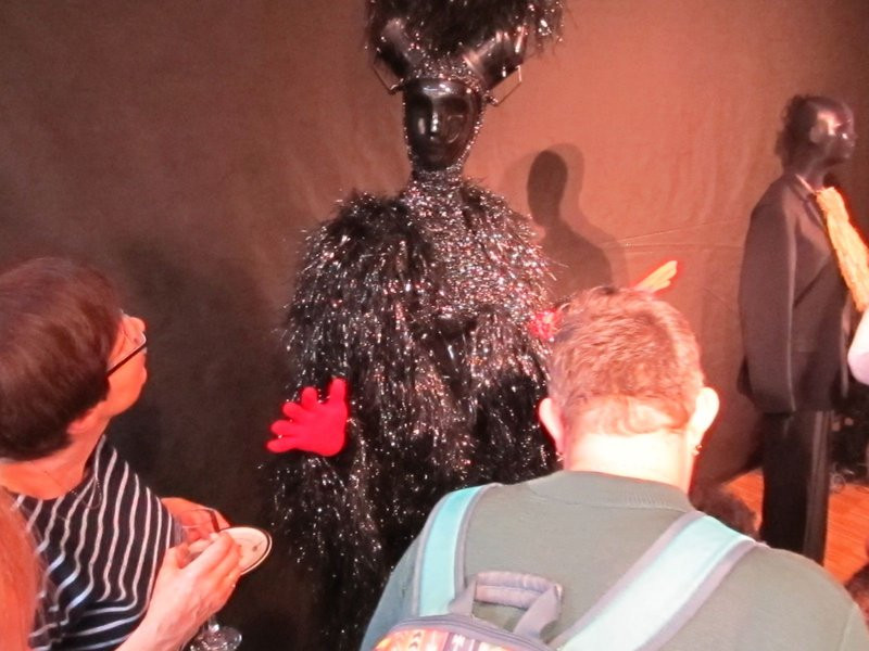 Do przymiarki kostium króla (zdjęcia)