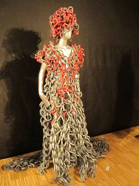 Do przymiarki kostium króla (zdjęcia)