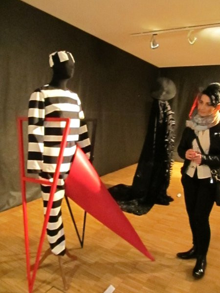 Do przymiarki kostium króla (zdjęcia)