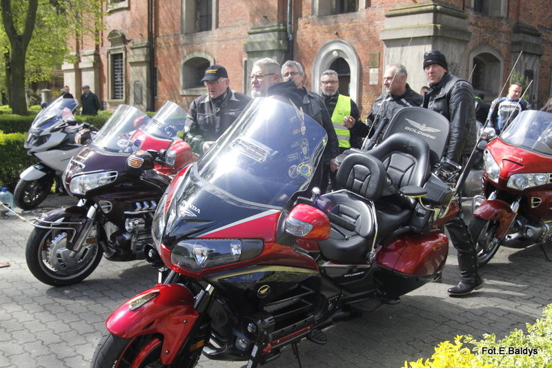 Poświęcone zaryczały (zdjęcia)