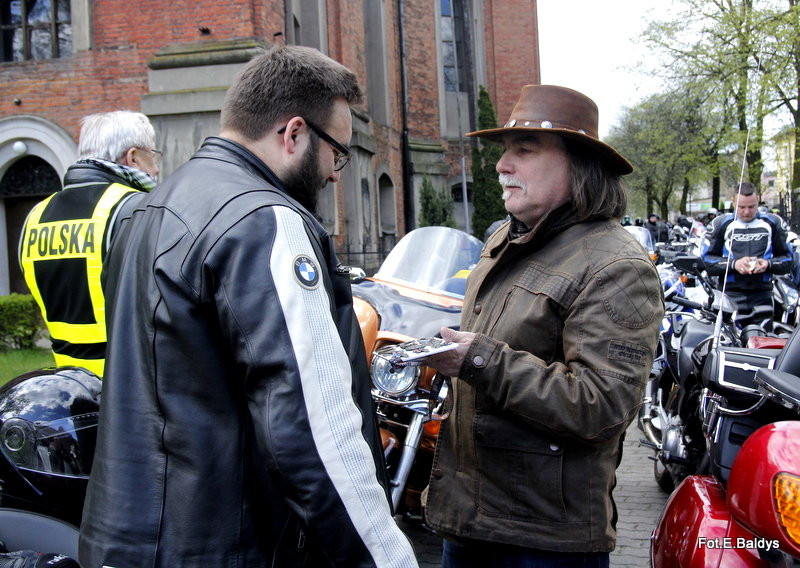 Poświęcone zaryczały (zdjęcia)