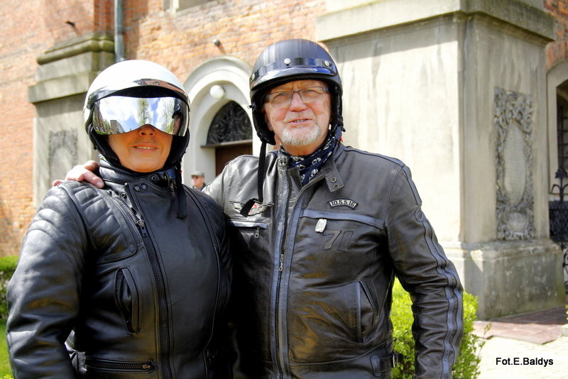 Poświęcone zaryczały (zdjęcia)