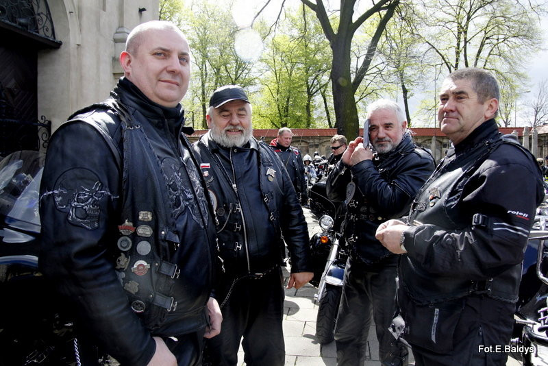 Poświęcone zaryczały (zdjęcia)