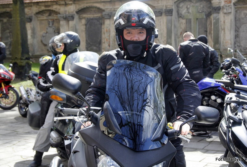 Poświęcone zaryczały (zdjęcia)