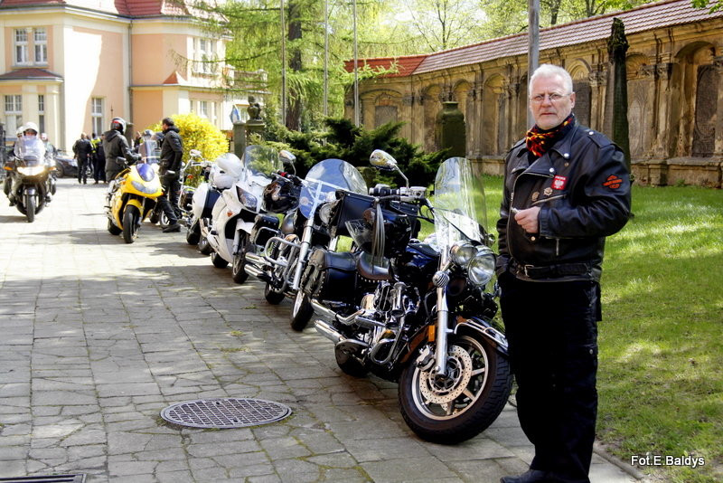 Poświęcone zaryczały (zdjęcia)