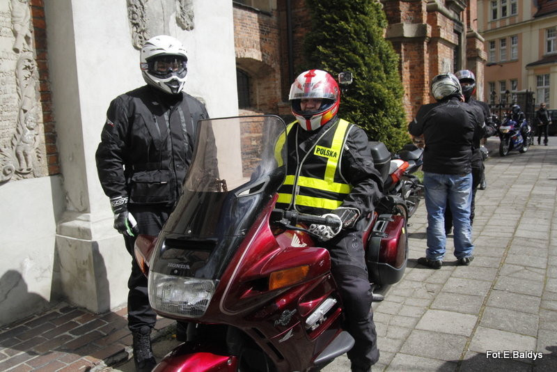 Poświęcone zaryczały (zdjęcia)