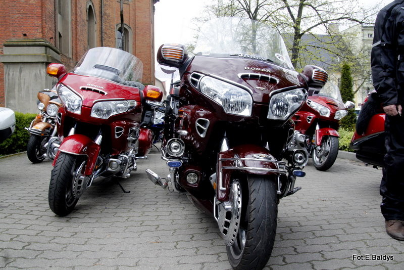 Poświęcone zaryczały (zdjęcia)