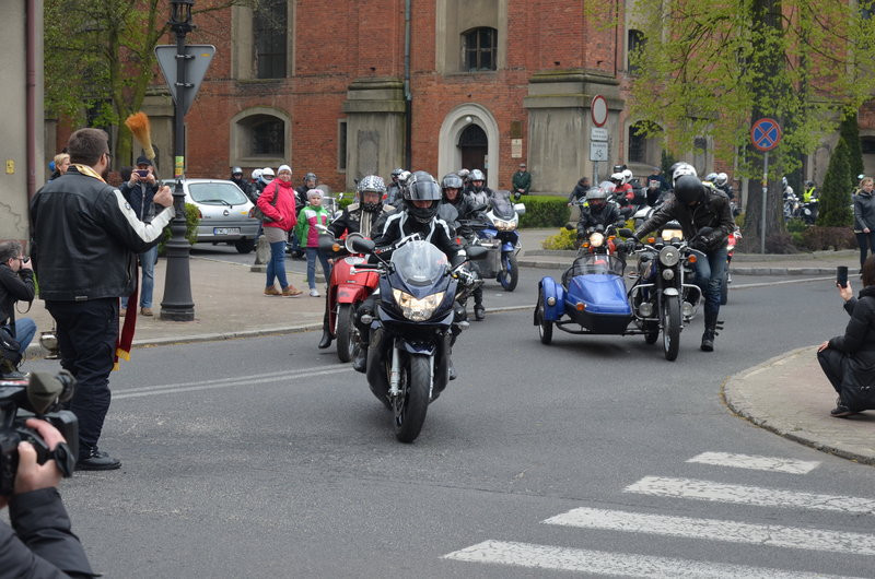 Poświęcone zaryczały (zdjęcia)