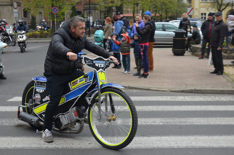 Poświęcone zaryczały (zdjęcia)